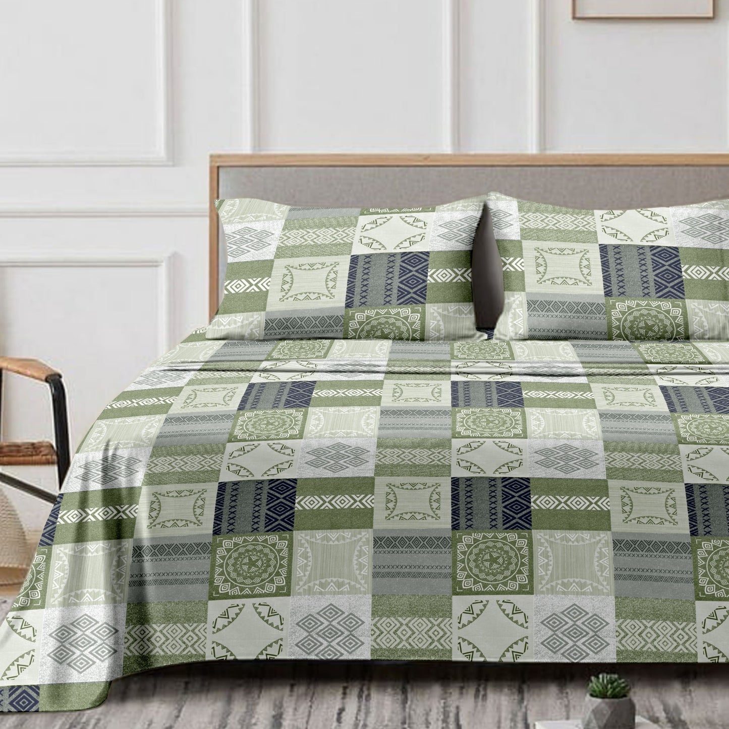 Boxed (Green) The Classic Collection Cotton Queen Size Bedsheet